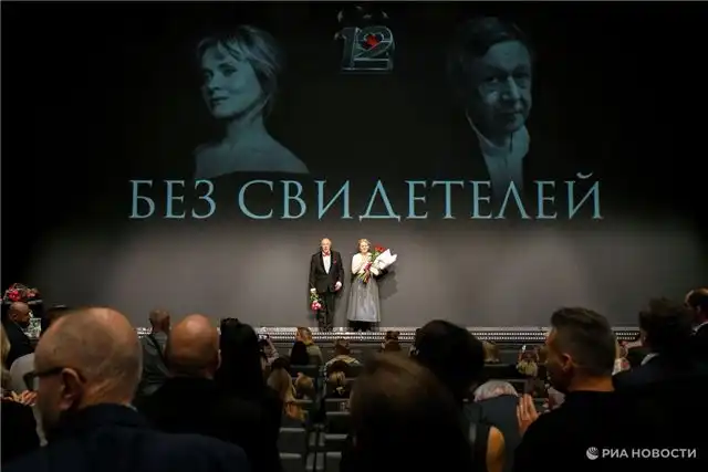 Билеты на спектакль "Без свидетелей" с Ефремовым быстро исчезают из касс