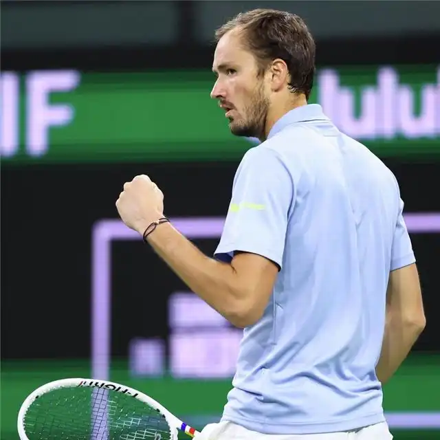 Медведев скатился на восьмое место в мировом рейтинге ATP