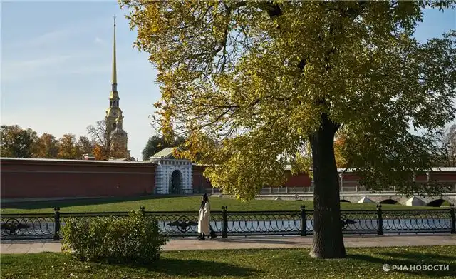 В Петропавловской крепости стартовала выставка, раскрывающая фотохронику Санкт-Петербурга