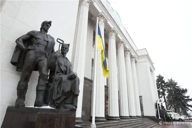 В Раду предложили законопроект о запрете русскоязычных культурных и медиа материалов