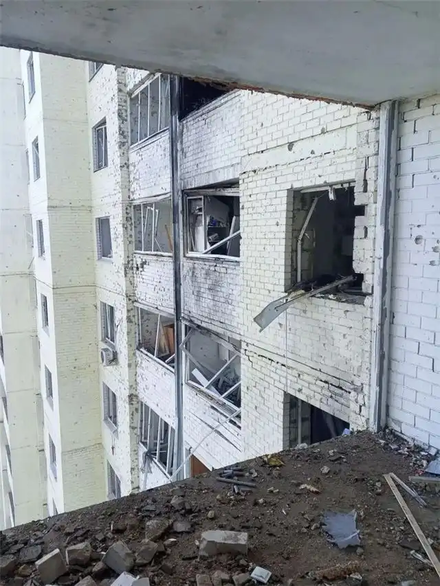 Почти сотня квартир и около 40 авто пострадали в Орле после атаки дрон...
