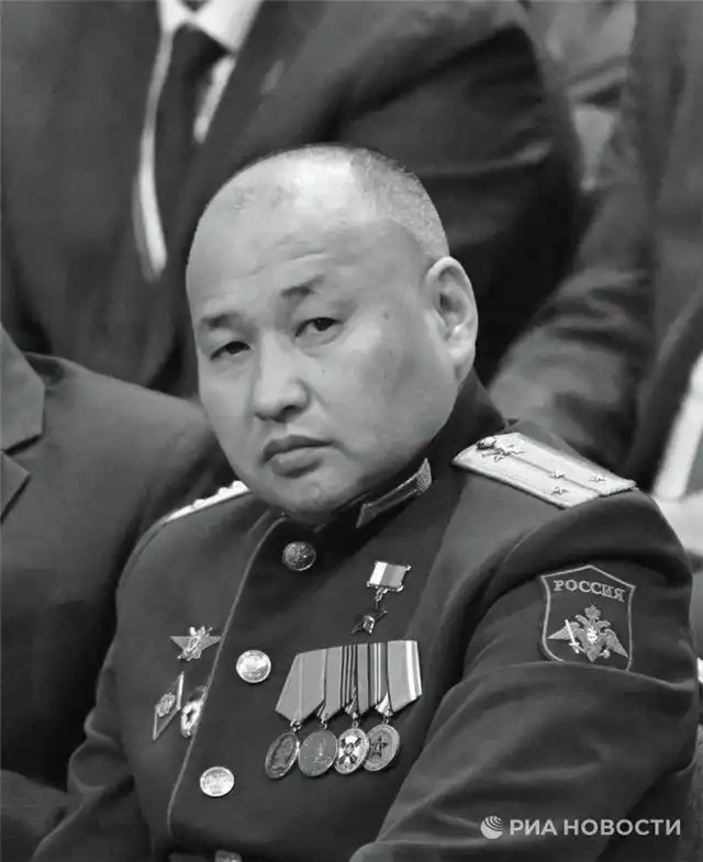 Путин выразил благодарность участникам СВО в честь Дня России за мужественную защиту Родины