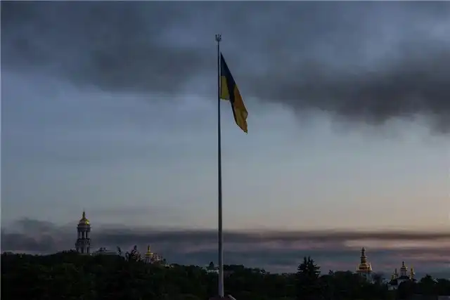 Воздушная тревога охватила восемь областей Украины