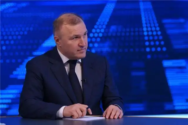 Кумпилов проинспектировал ход выполнения работ на объектах капитального строительства