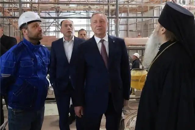 Как в Петербурге возвращают былую славу памятникам