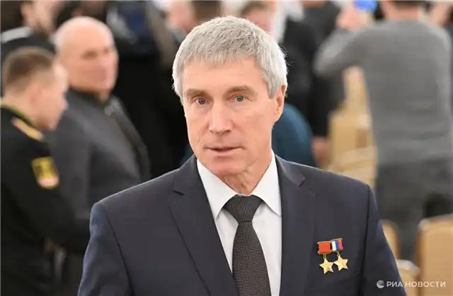 Крикалев рассказал, почему состав первой экспедиции на МКС отличался в...