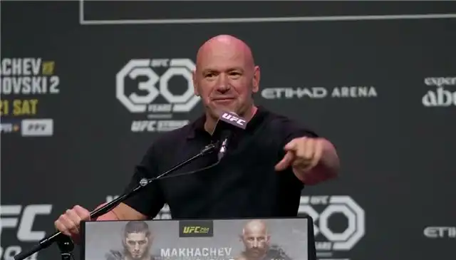 Дэйна Уайта, руководителя UFC, отметили на обложке престижного журнала...