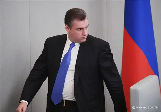 Слуцкий предложил засчитывать время ухода за ребенком до трех лет в ст...