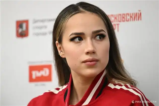 Леонов - Загитова как генеральный менеджер школы лично подберёт тренерский состав